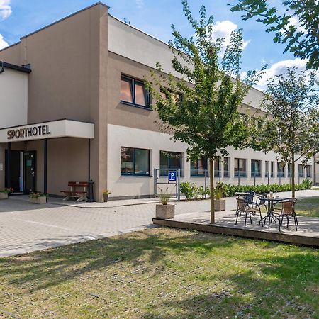 Sport Hotel Centrum Valašské Meziříčí Esterno foto